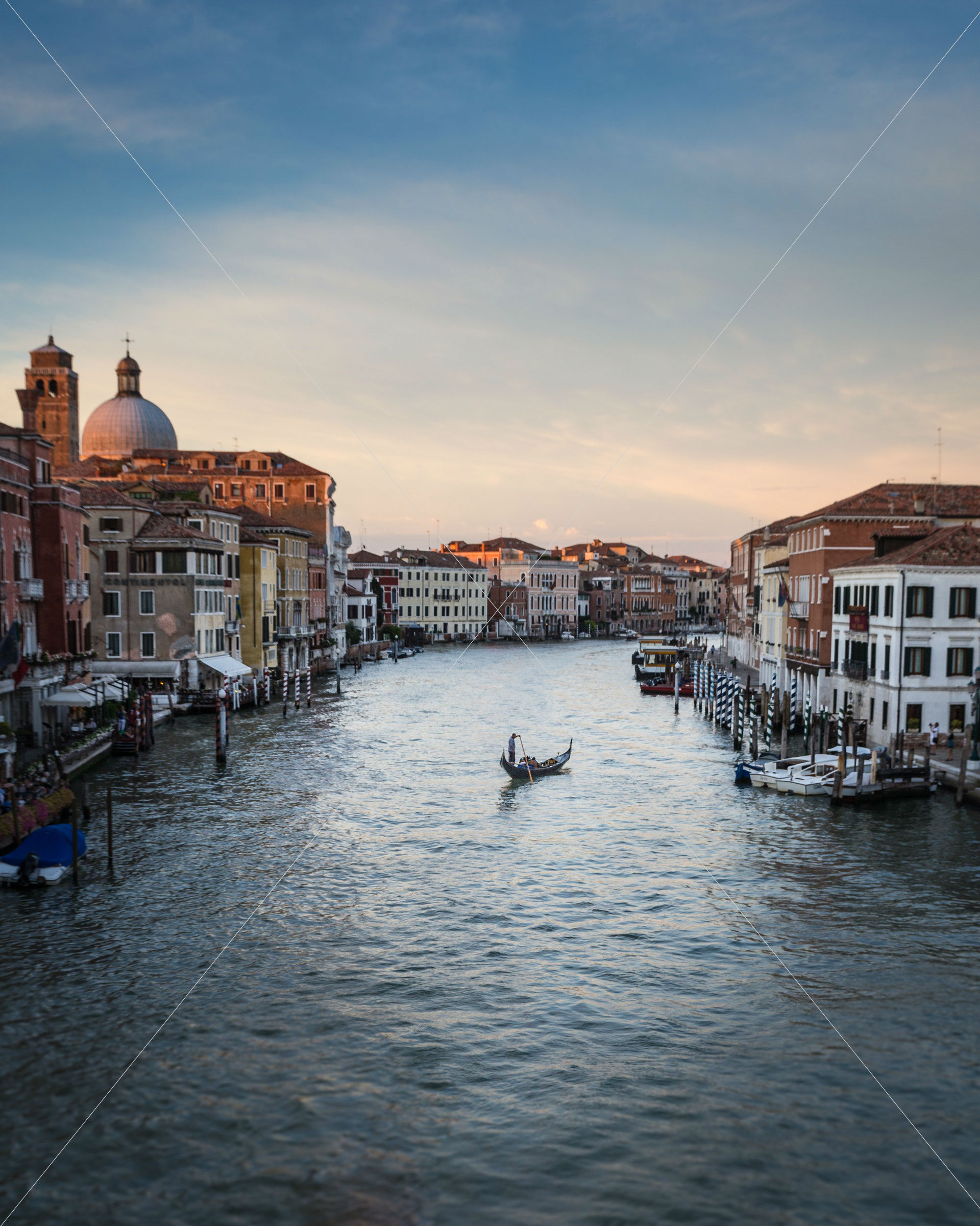 architecture-boats-buildings-497845
